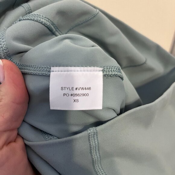 Vuori Leggings w/ pockets - light blue green - Picture 3 of 3